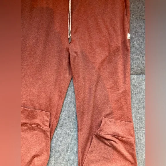 Vuori Tan Joggers with Drawstring - Picture 6 of 7
